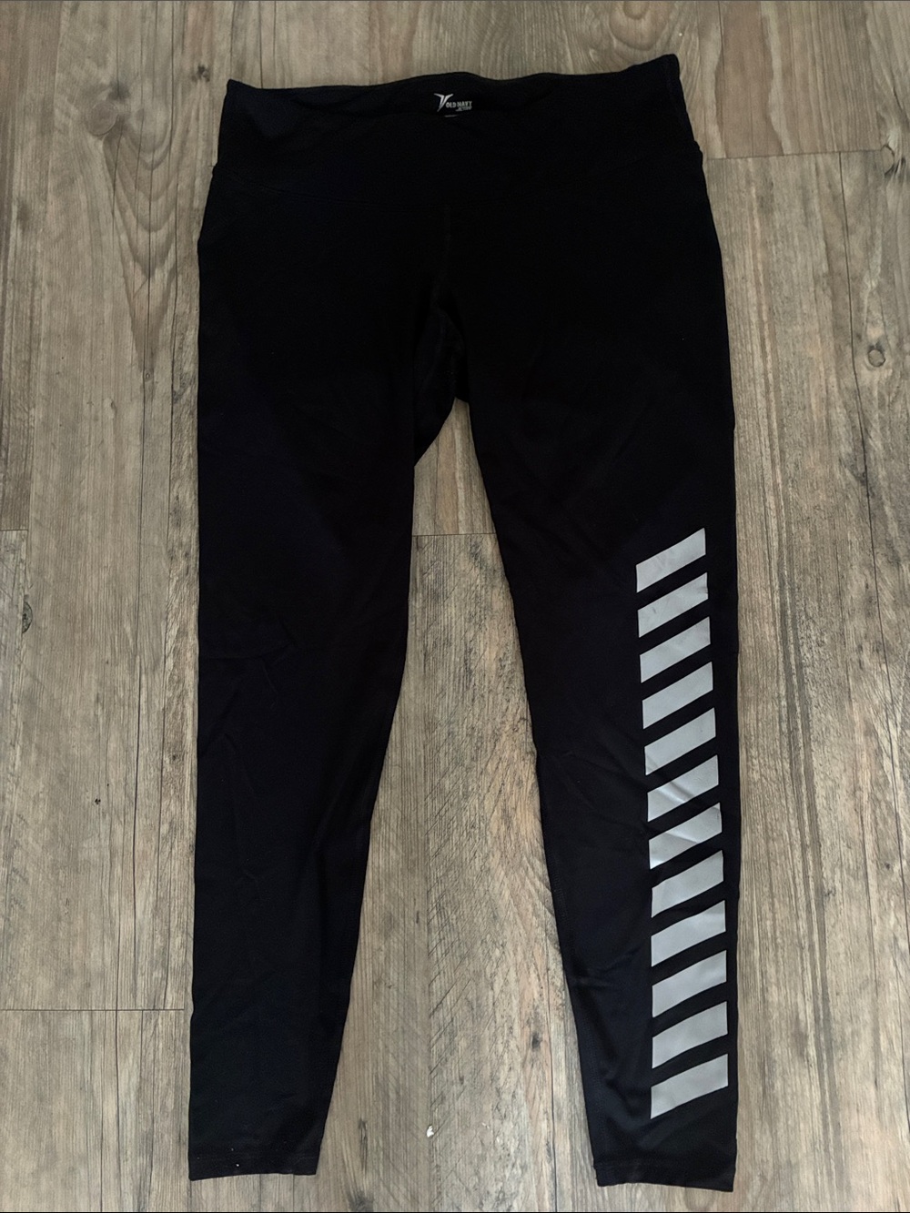 Black Leggings with Reflective Silver Chevron Stripe